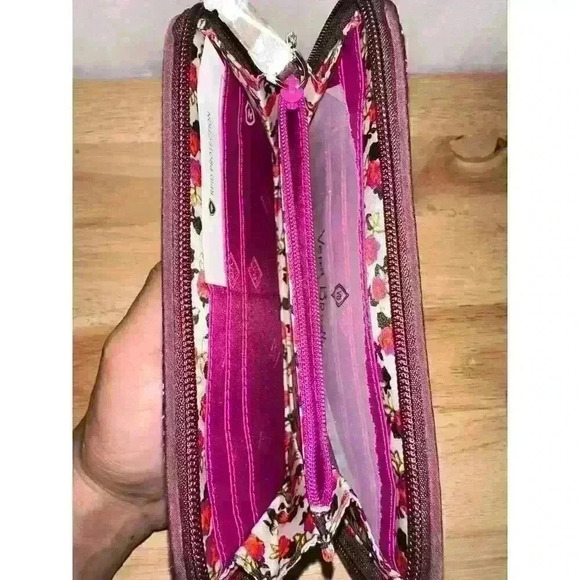 Vera Bradley Pink Georgia Wallet in Houndstooth Tweed - Chic and‎ Compact - Picture 4 of 4